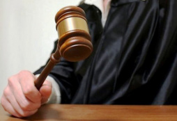 В Краснодаре судья обматерил и попросил «заткнуться» участницу заседания
